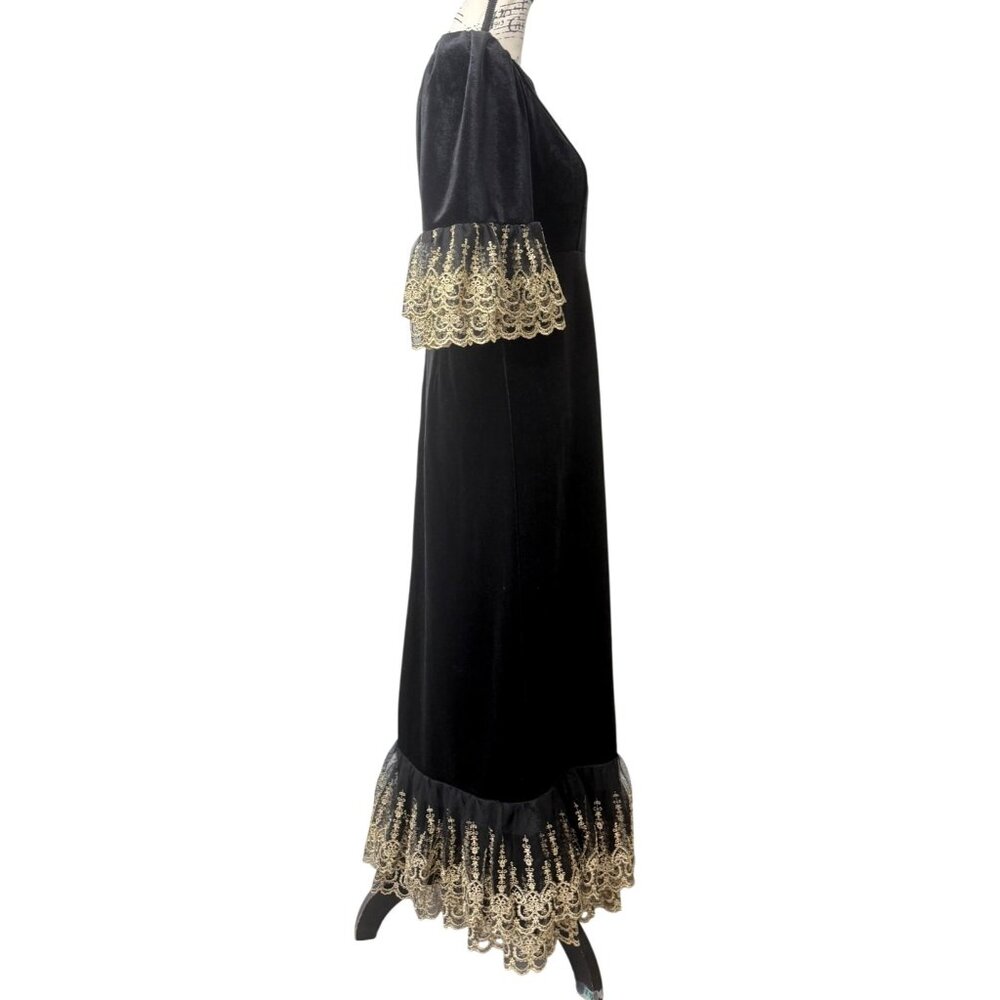 Tuckernuck Pomander Place Black Velvet Lillith Dress Gold Embroider Lace Size M - Picture 3 of 10